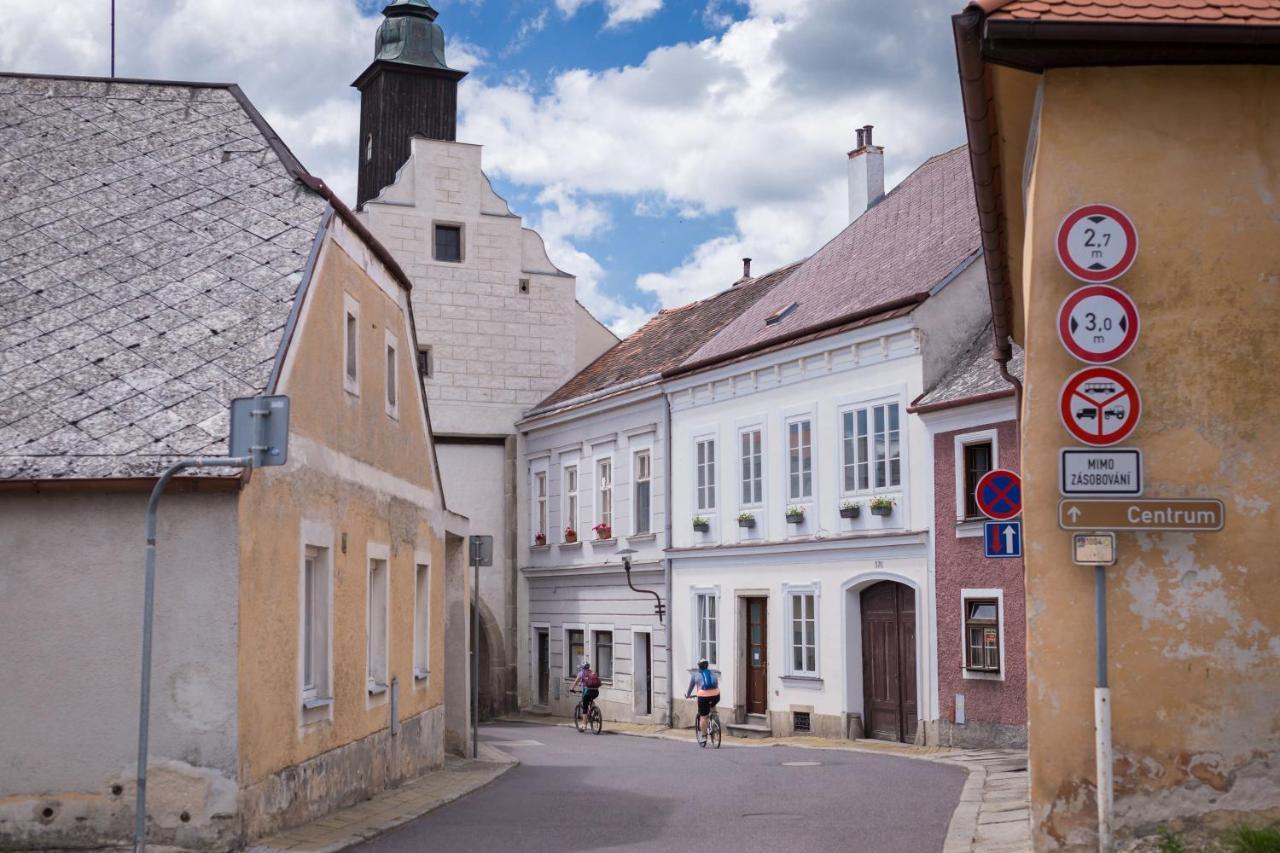 Penzion U Dacicke Brany Slavonice Exterior foto